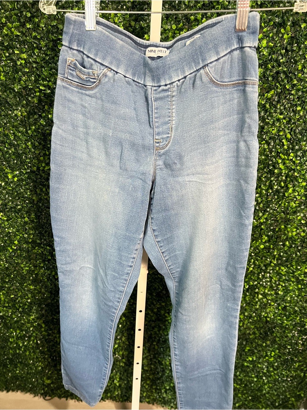Nine West Light Wash Blue Women’s Jeggings
